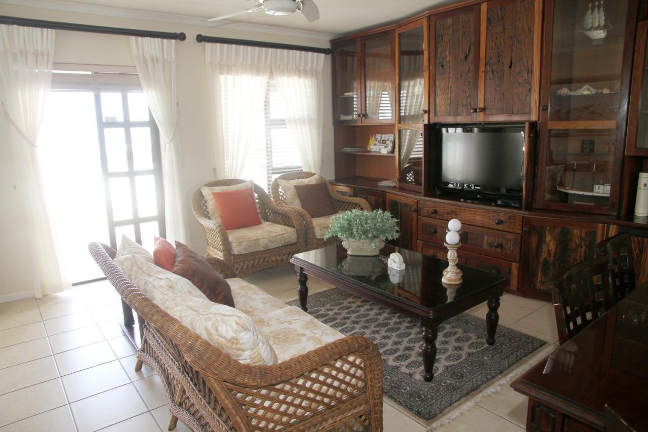 Whispering Whale Hotel จาค็อบส์เบย์ ภายนอก รูปภาพ